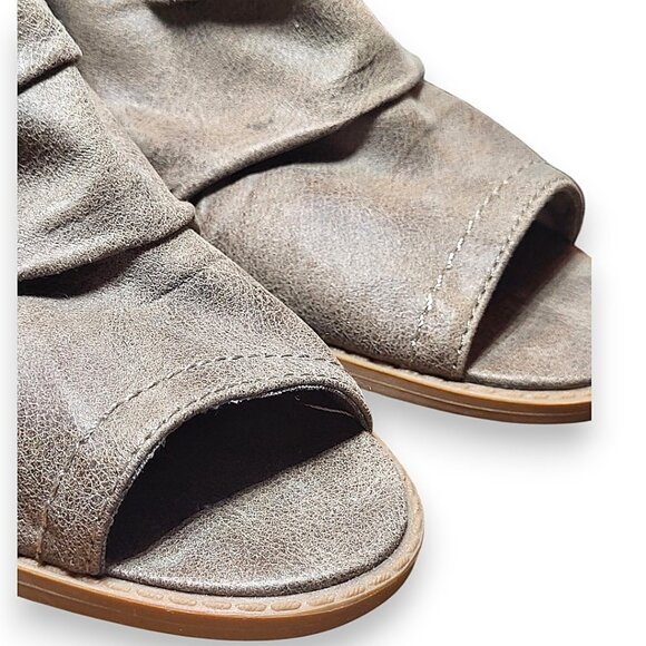 Charming Charlie Ruched Faux Suede Peep-Toe Block Heel Taupe Booties, 6M NWOT - Picture 6 of 11